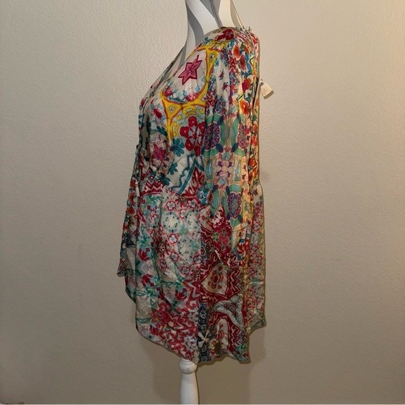 NWT Johnny Was Top Multicolor Floral Starfish V Neck Button Down Tunic Top S - Picture 4 of 12
